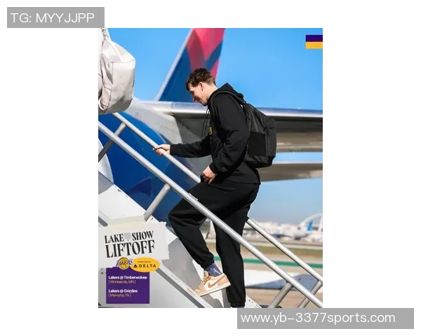 湖人队官推分享客场出发照片即将前往明尼苏达和孟菲斯挑战